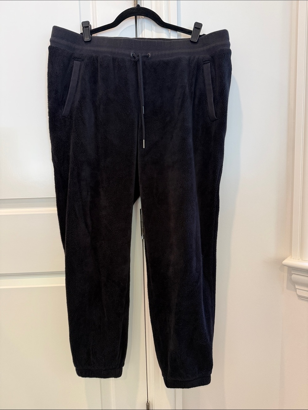 Athleta Black Recover Cozy Fleece Jogger Size XL LIKE NEW